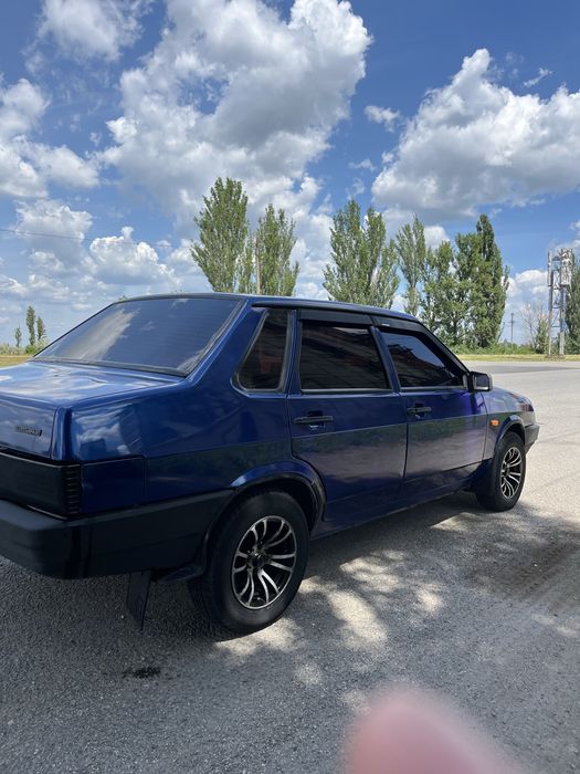 В продажі ВАЗ 21099
