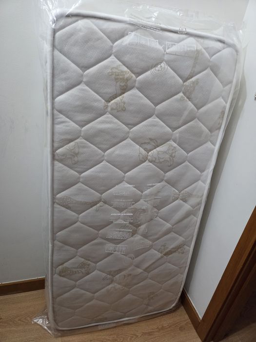 Colchão para cama bebé
