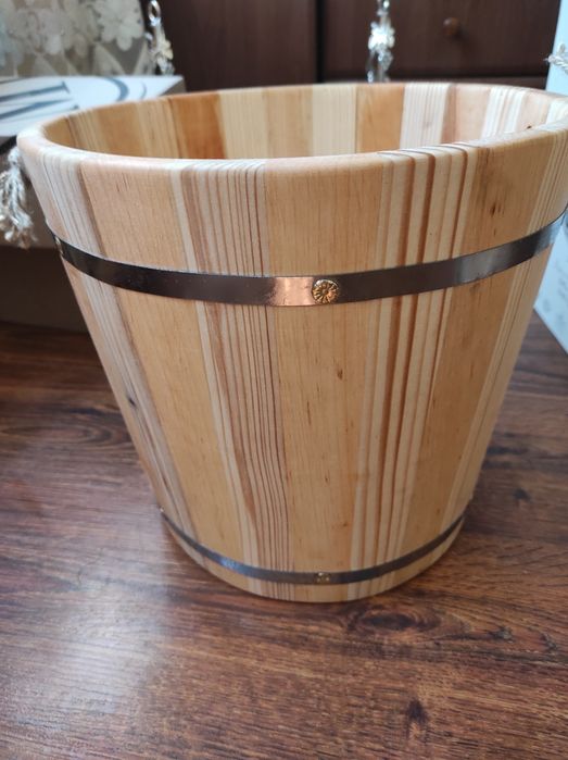 Великі дерев'яні відерця для бані, сауни