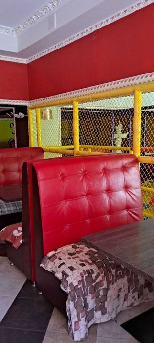 Приміщення для бізнесу 300 м² у центрі міста з меблями та обладнанням