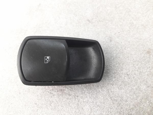 Comando / botão / interruptor vidros frente direito OPEL Corsa D