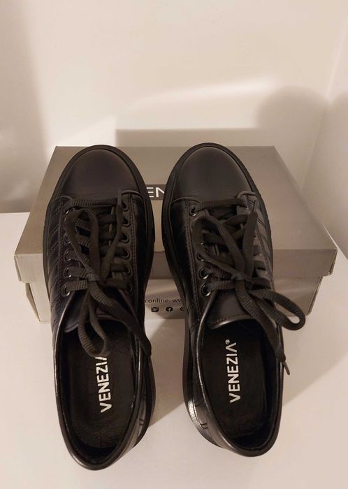 Sneakersy Venezia skórzane NOWE
