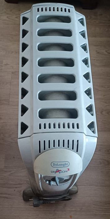 Aquecedor a óleo Delonghi Dragon3 2000W como novo.