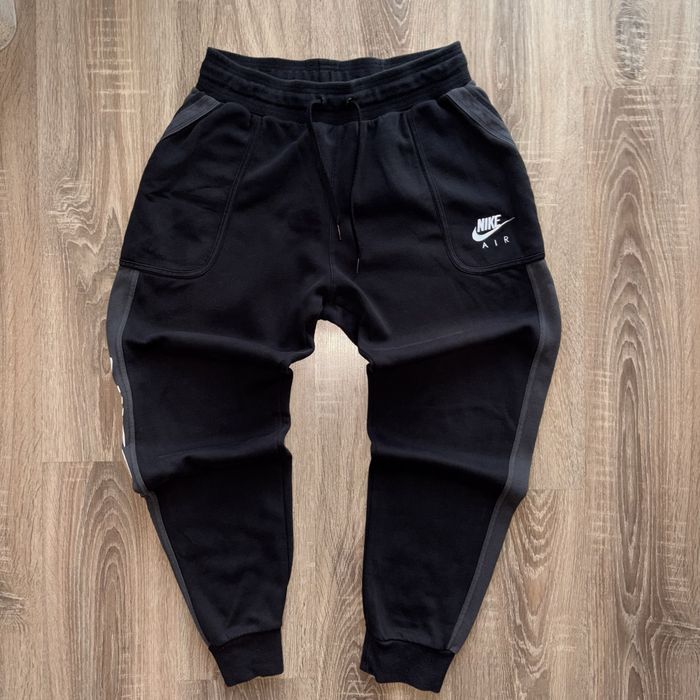 Спортивні штани Nike Air