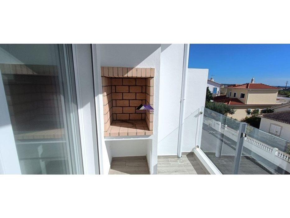 Apartamento Duplex T1+2 em construção na Urb. Casas da Alcaria - Al...