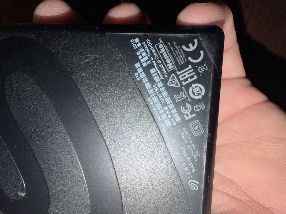 Консоль Xbox One X 1TB + Kinect  v.2 + Seagate Backup Plus Portable 5TB (HDD, USB 3.0) + 2 геймпади + Повний комплект + Подарки фигурка чехол стик
