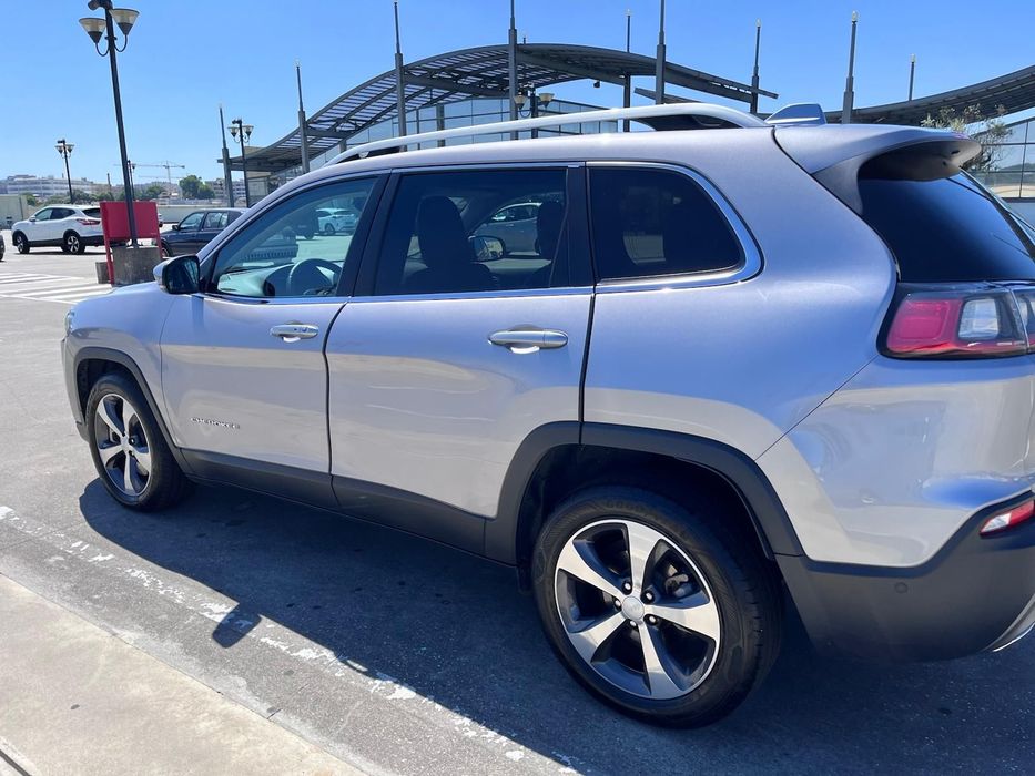 Jeep Cherokee 2.2 D Limited513907656229529604