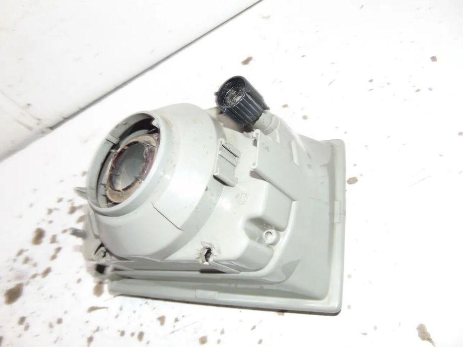 Renault trafic 1 º MODELO farol