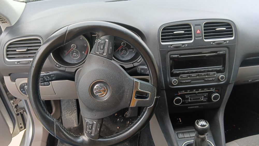 Volkswagen golf em muito bom estado