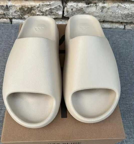 adidas Yeezy Slide Onyx R.40