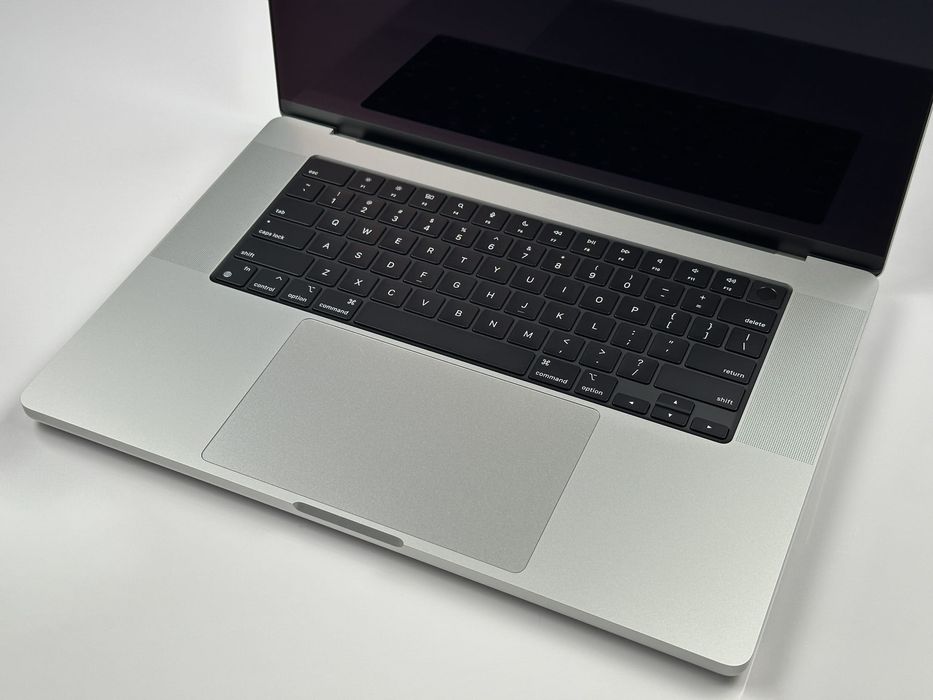 Laptop Apple MacBook Pro 16 A2991 | M3 Pro / 36GB / 512GB / US /Silver