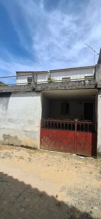 Casa em Alvito da Beira