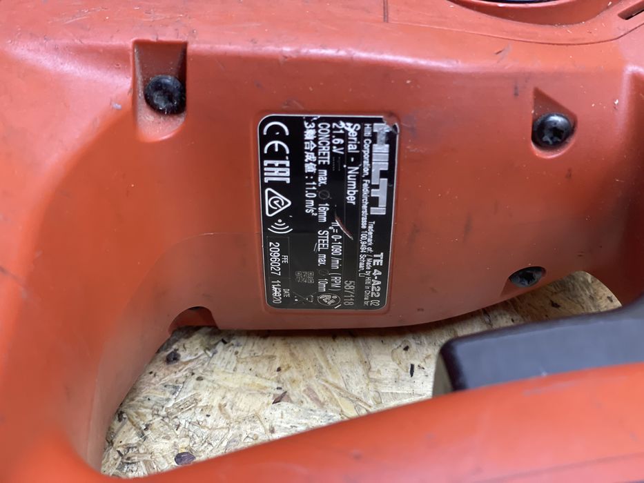 Młotowiertarka hilti + bateria