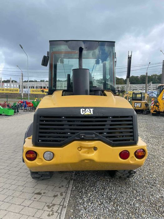 Фронтальний навантажувач Caterpillar 908H  2011 року