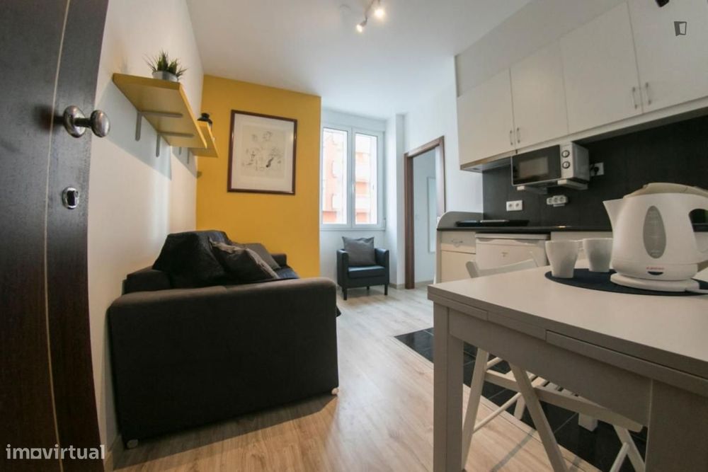 Apartamento com 1 quartos - localizado em  Coimbra