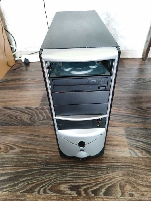 Системний блок пк робочий або на комплектуючі