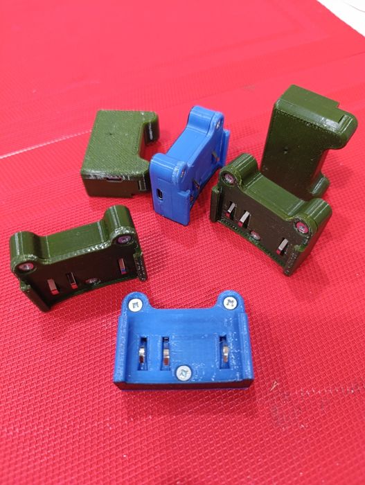 Адаптер для зарядки радіостанції Моторола