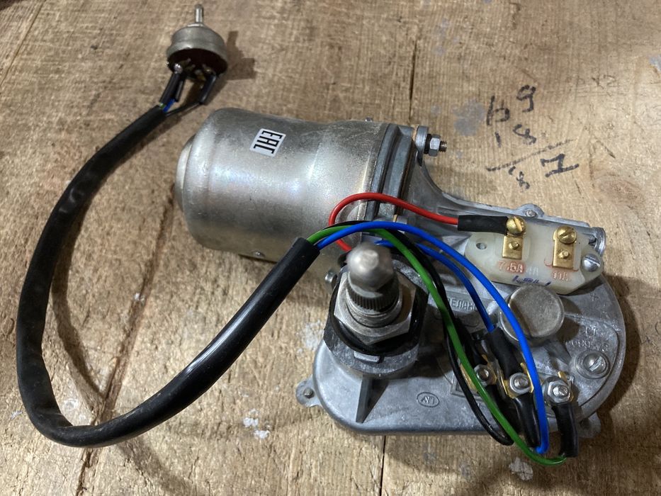 Привод стеклоочистителя МАЗ 5335 СЛ135А-5205100А (пр-во Автоприбор