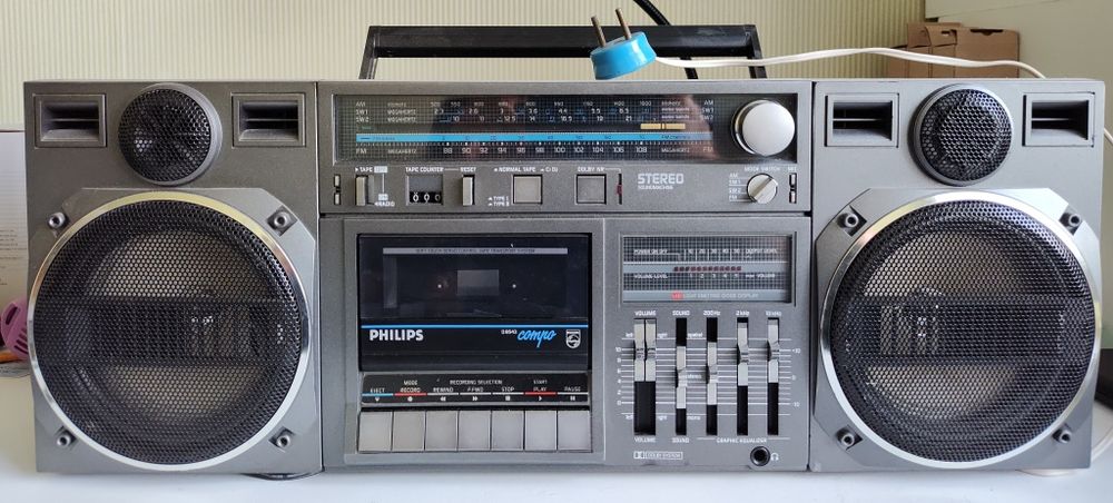 Бумбокс / касетний магнітофон Philips D8543 Compo