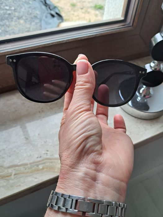 Czarne oksy okulary przeciwsłoneczne jak nowe
