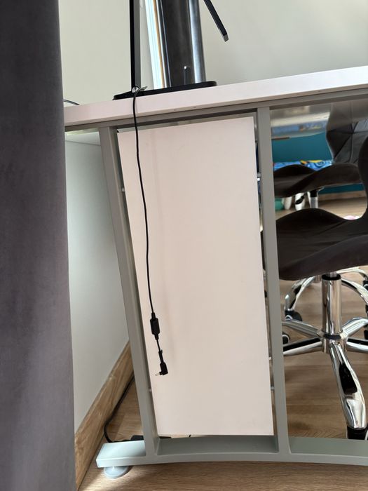 Duze biurko  150 cm