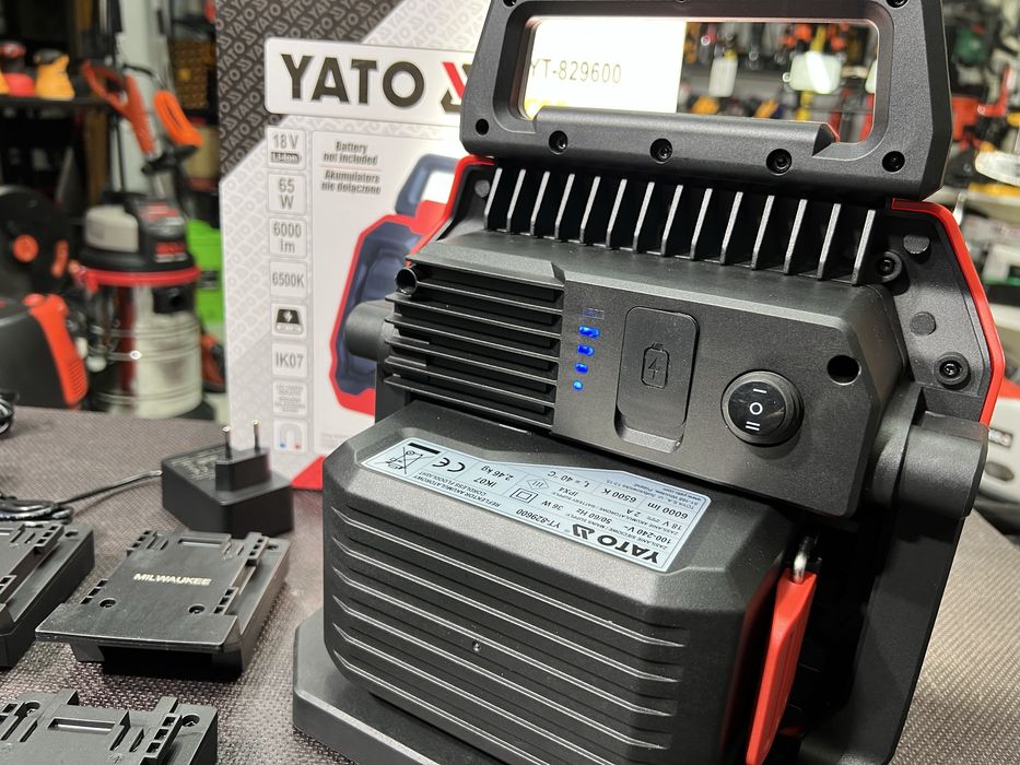 Мощный прожектор 6000Лм YATO Адаптер Makita Bosch DeWalt Milwaukee