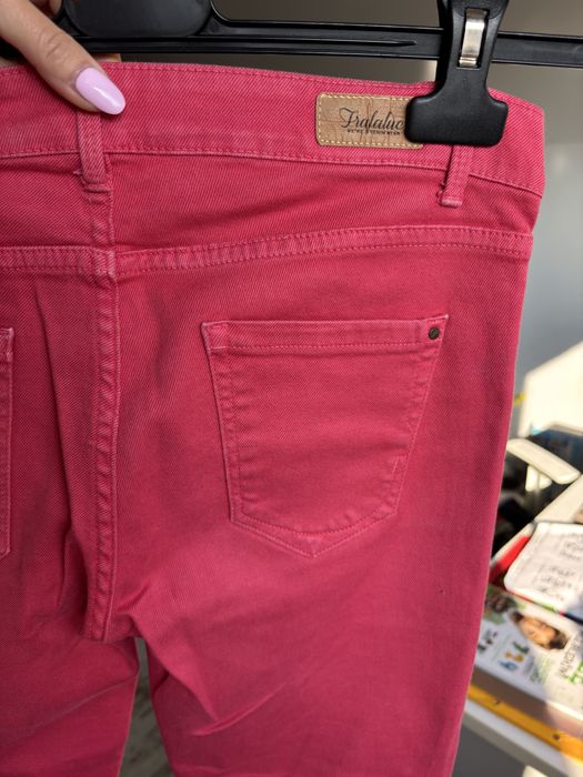 Zara jeans jeansy fit skinny rurki czerwone malinowe wycierane vintage