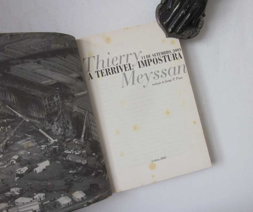 Thierry Meyssan - 11 de Setembro, 2001:  A TERRÍVEL IMPOSTURA