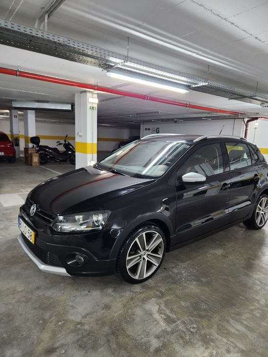 Polo cross motor 1.6 TDI só 144.000 km nacional impecável Aceito retom