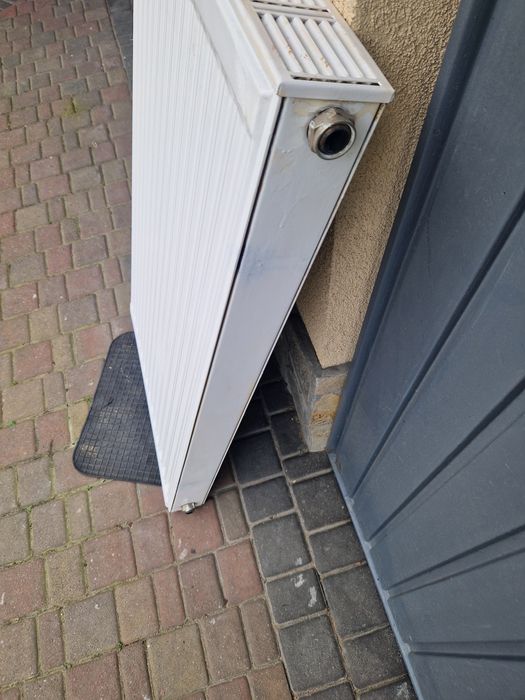 Kaloryfer + termostat