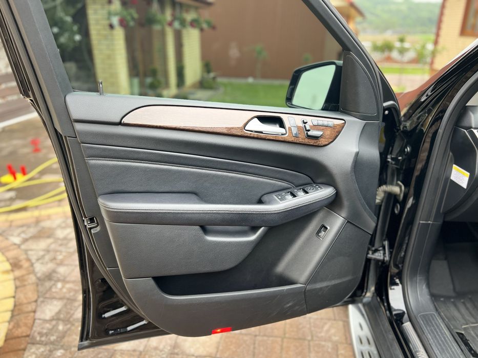 Mercedes-Benz ML 350