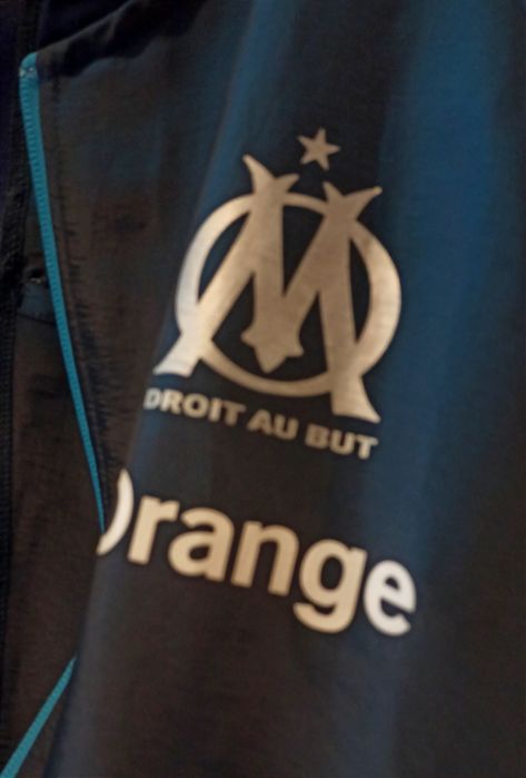 спортивная куртка puma