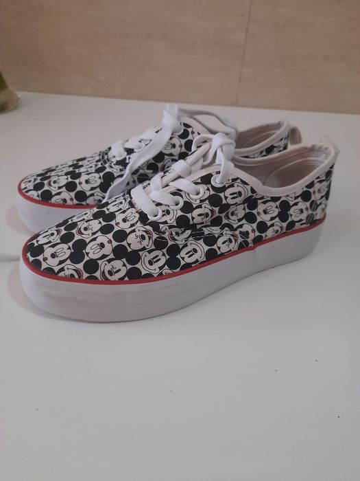 Ténis Disney tamanho 36