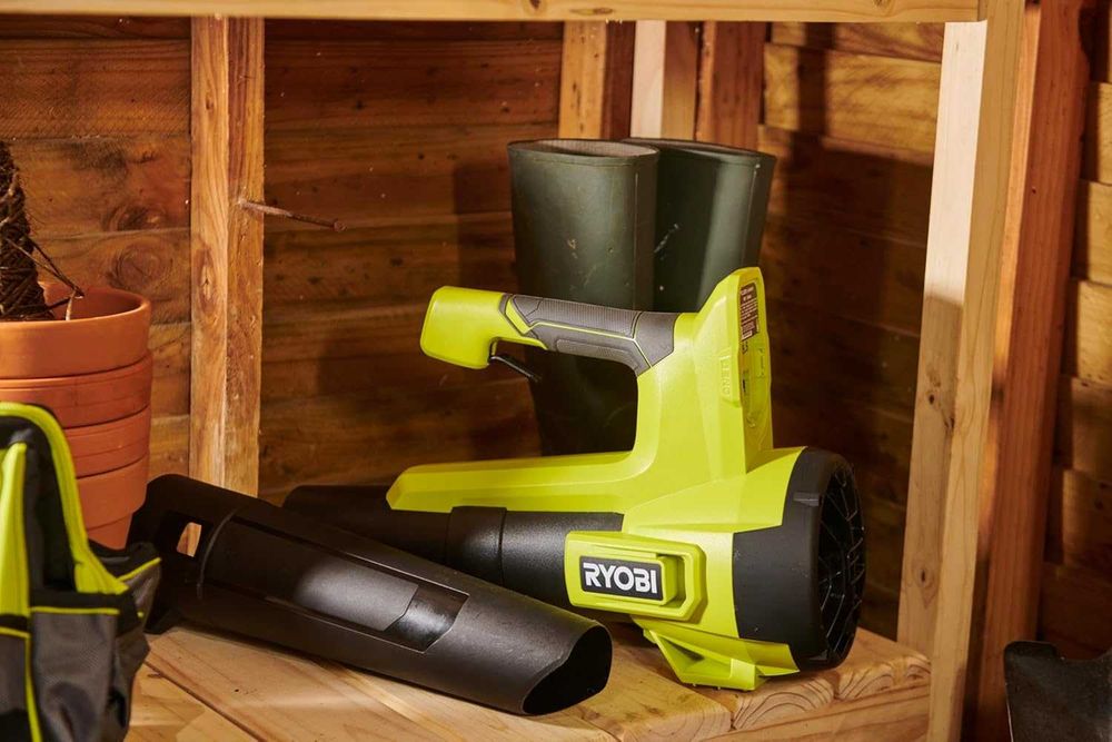 Акумуляторна повітродуйка Ryobi RY18BLB-0 18V дуйка для листя електрич