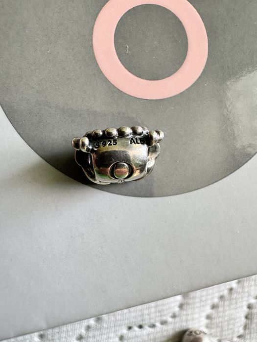 Pandora браслет зі шармами