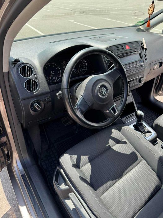 Продаж авто Volkswagen Golf Plus 2011