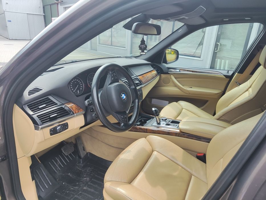 Motoryzacja  BMW X5 e70 40d 306km