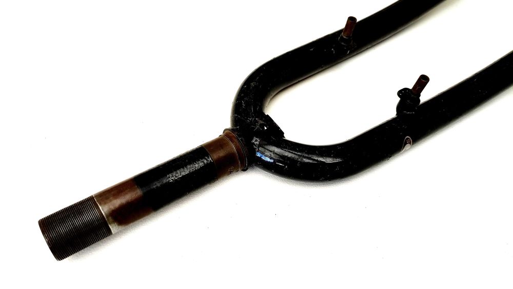 Solidny Widelec rowerowy OS Racing 1 i 1/8'' koło 26'' nr 260