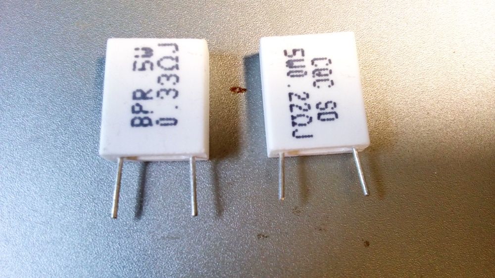 Неіндуктивні керамічні резистори 5 Вт 0.15 0.25 0.22 0.33 0.47 Ом.