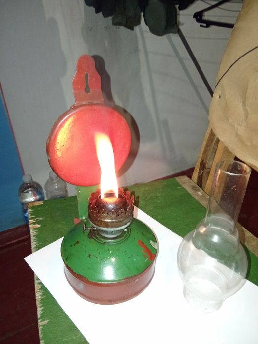 Керасиновая лампа
