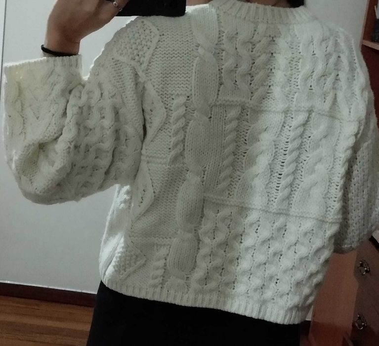 Camisola de malha branca da Bershka