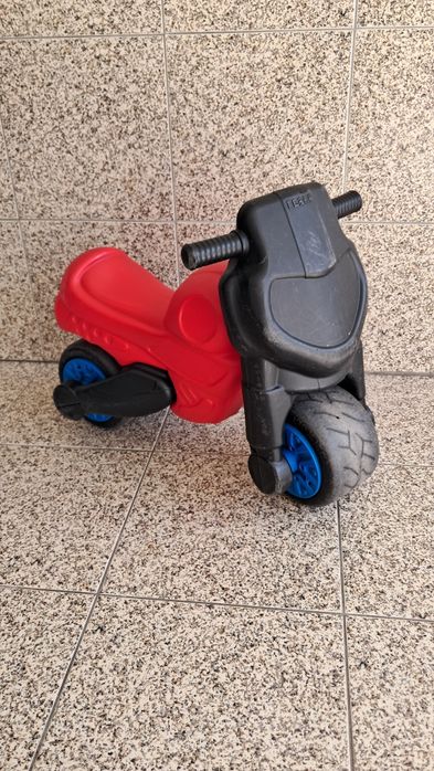 Mota de equilíbrio + bicicleta de equilíbrio