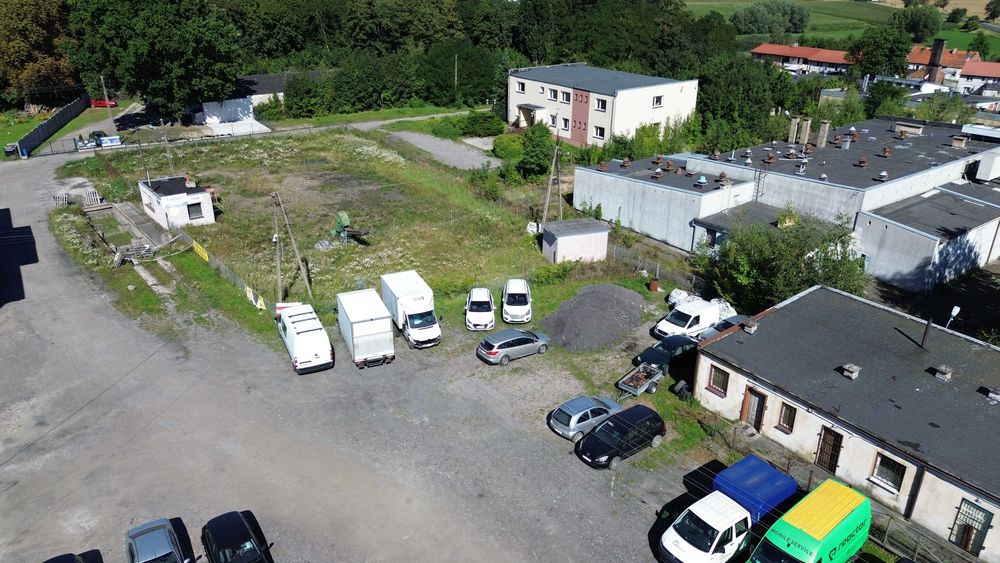 Plac handlowy utwardzony w Stolnie 2300 m² - przemysłowo usługowy - Więcej