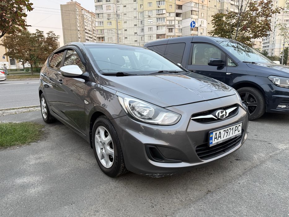 Hyundai Accent RB