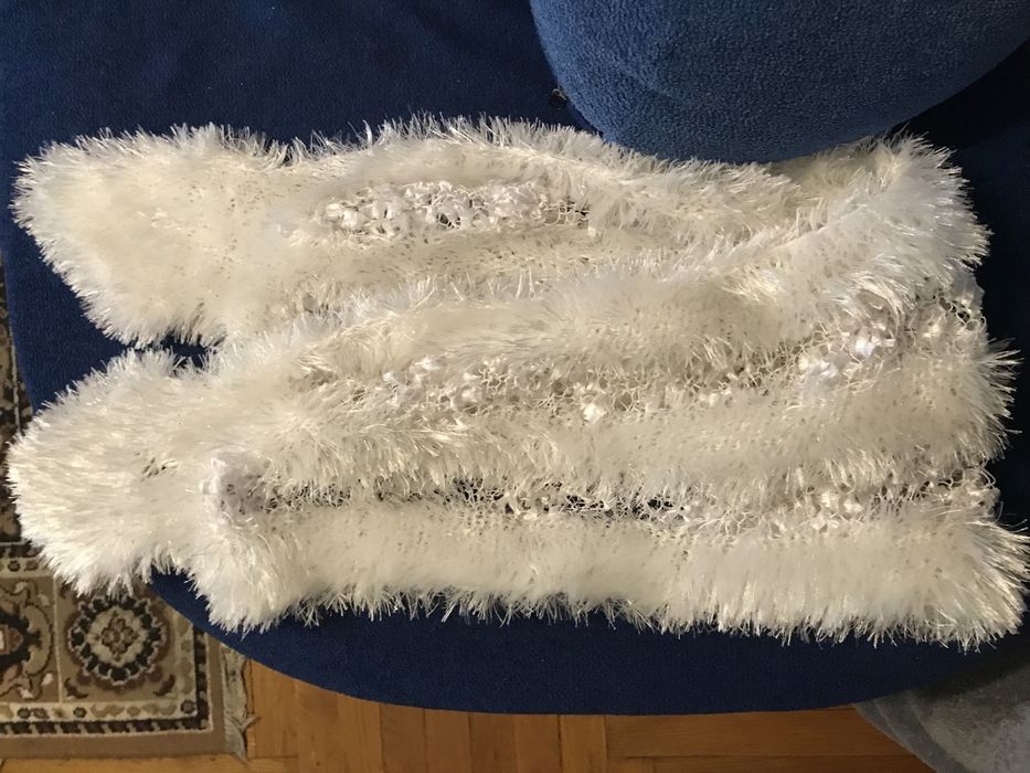 Продам недорого накидка -шаль