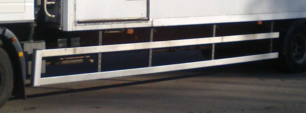 Відбійники бокові (боковий захист) для вантажівки 2шт з вантажівки 18т