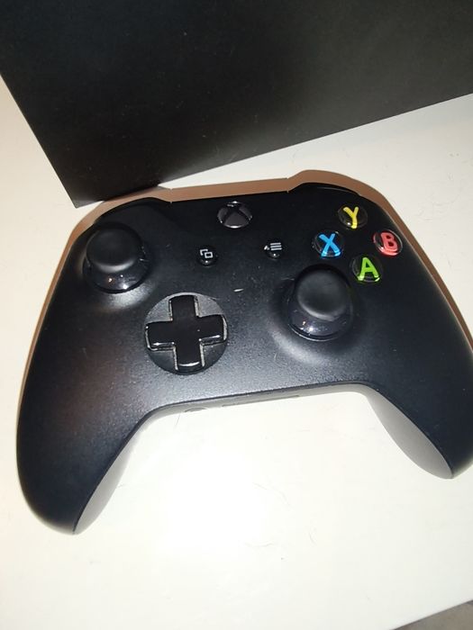 Xbox One X 1TB Sem Caixa