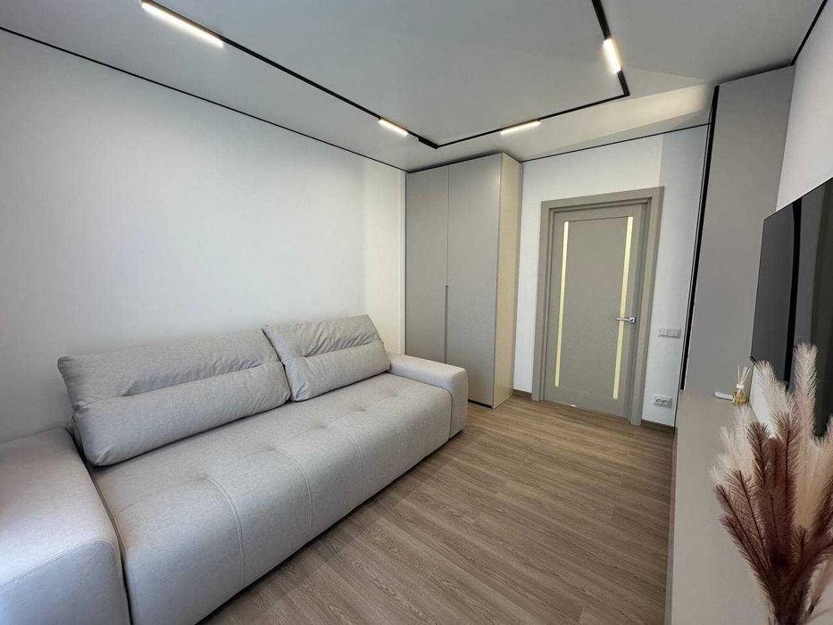 Продаж 2 к квартири в центрі міста