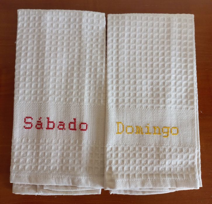 Panos de cozinha bordados