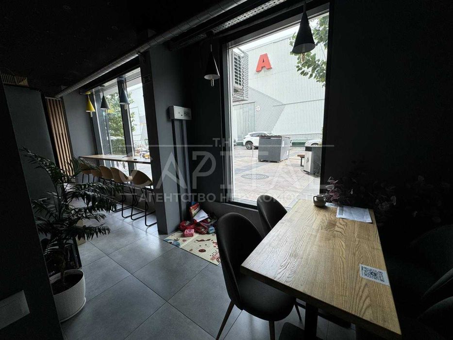 Продажа торгового помещения, Файна Таун, 37м, Салютная, Шевченковский